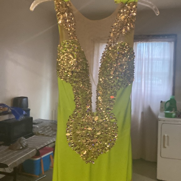 My daughters prom dress - Picture 4 of 5